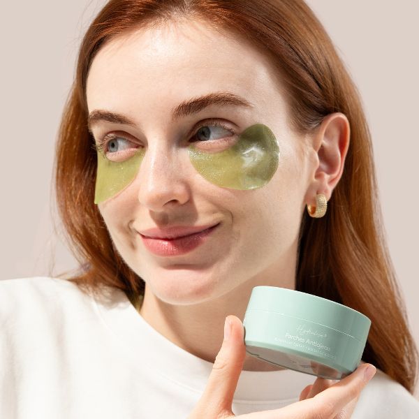 Routine Anti-Âge : Pourquoi Choisir des Patchs contre les Rides ?